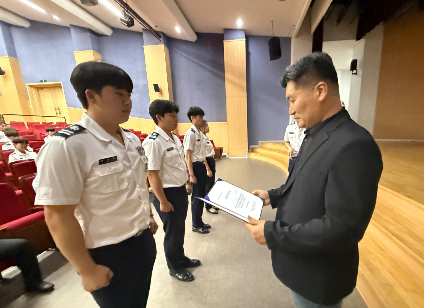 표창장 수여